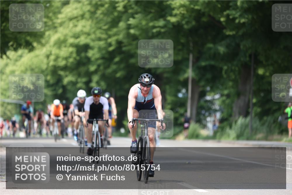 15.06.2025 - 7 Türme Triathlon Yannick Fuchs http://msf.ph/oto/8015754 15.06.2025 13:28:45 Radfahren 274, 557, 595, 804, 805, 886, 1049 meine-sportfotos.de