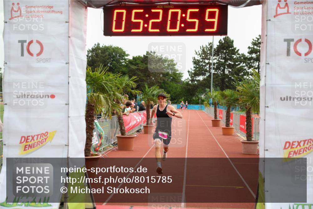 15.06.2025 - 7 Türme Triathlon Michael Strokosch http://msf.ph/oto/8015785 15.06.2025 15:20:59 Ziel 316 meine-sportfotos.de