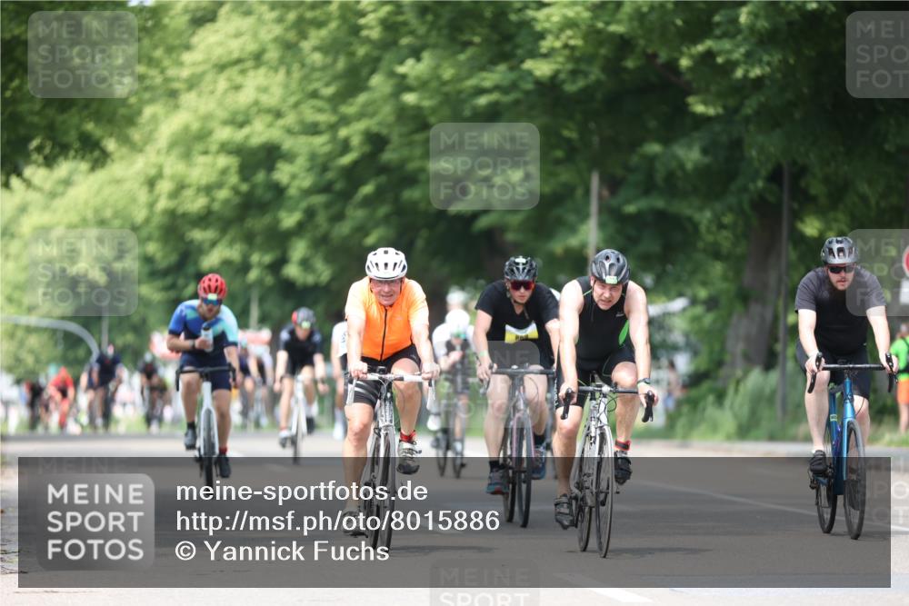 15.06.2025 - 7 Türme Triathlon Yannick Fuchs http://msf.ph/oto/8015886 15.06.2025 13:28:49 Radfahren 274, 557, 595, 745, 804, 805, 886, 1049 meine-sportfotos.de