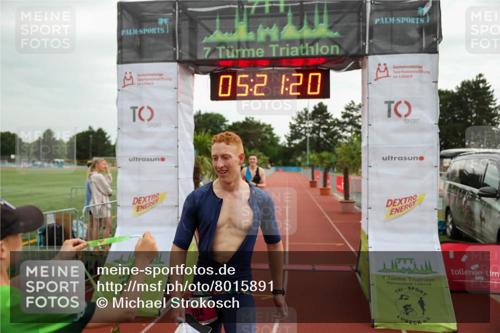 15.06.2025 - 7 Türme Triathlon Michael Strokosch http://msf.ph/oto/8015891 15.06.2025 15:21:20 Ziel 204, 236 meine-sportfotos.de