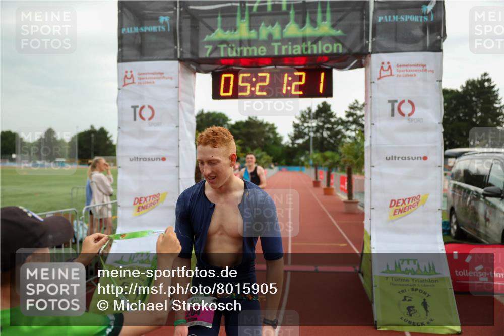 15.06.2025 - 7 Türme Triathlon Michael Strokosch http://msf.ph/oto/8015905 15.06.2025 15:21:20 Ziel 204, 236 meine-sportfotos.de