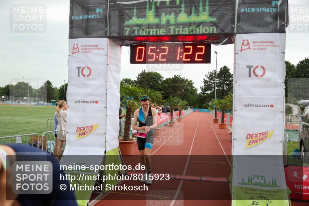 15.06.2025 - 7 Türme Triathlon Michael Strokosch http://msf.ph/oto/8015923 15.06.2025 15:21:21 Ziel 204, 236 meine-sportfotos.de