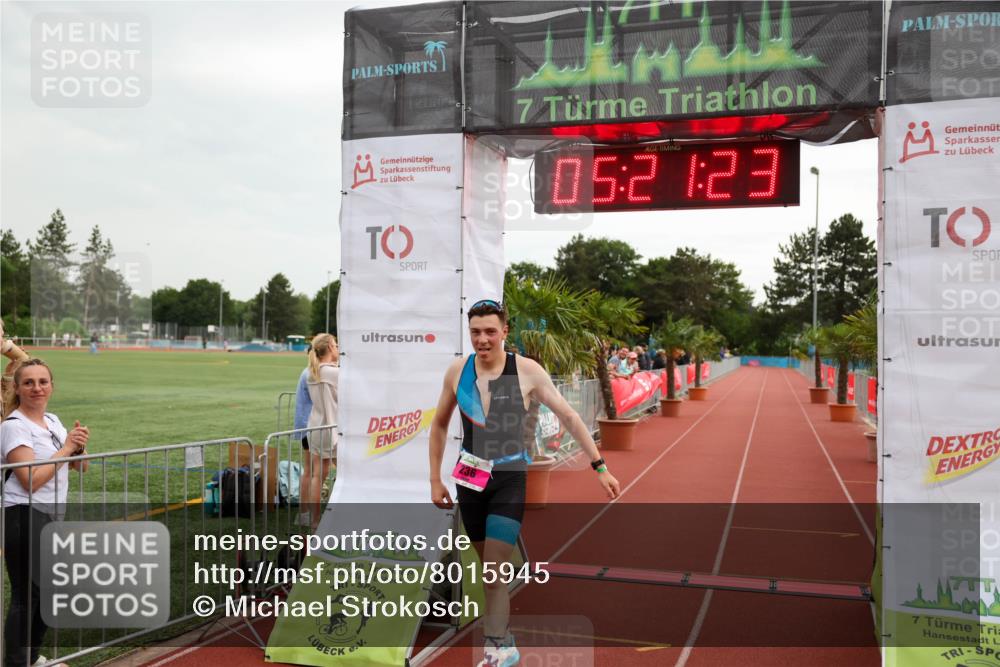 15.06.2025 - 7 Türme Triathlon Michael Strokosch http://msf.ph/oto/8015945 15.06.2025 15:21:22 Ziel 204, 236 meine-sportfotos.de