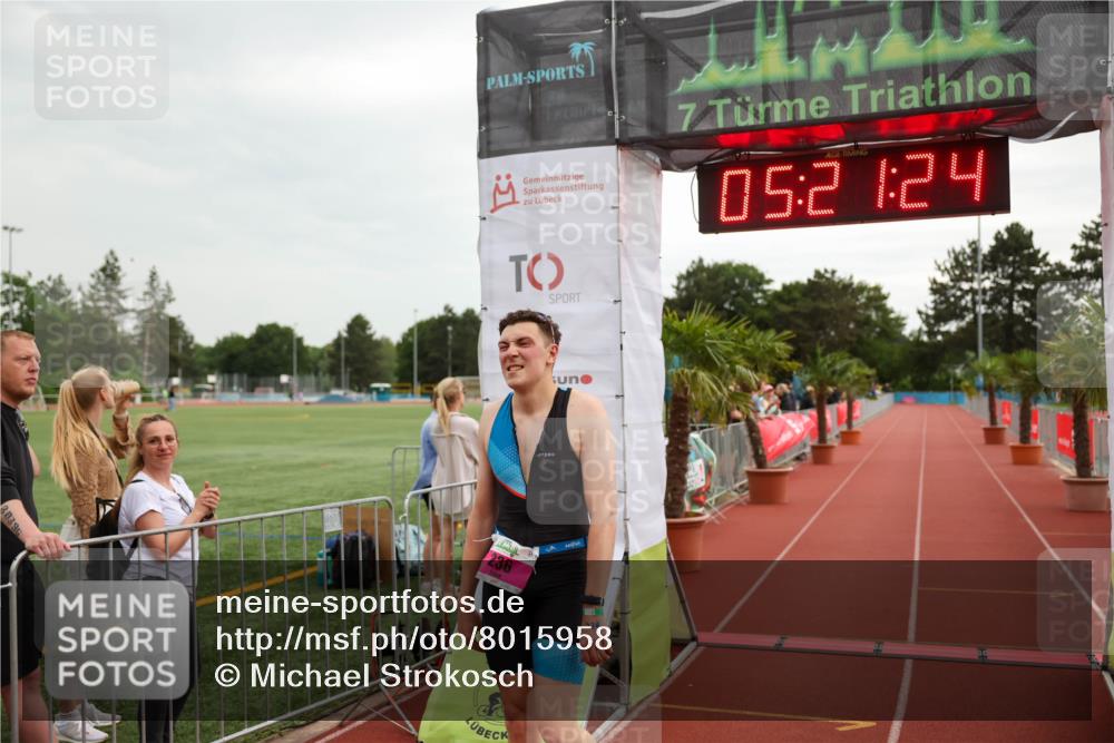 15.06.2025 - 7 Türme Triathlon Michael Strokosch http://msf.ph/oto/8015958 15.06.2025 15:21:23 Ziel 204, 236 meine-sportfotos.de