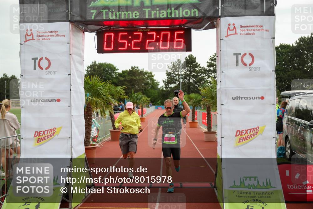 15.06.2025 - 7 Türme Triathlon Michael Strokosch http://msf.ph/oto/8015978 15.06.2025 15:22:06 Ziel 255 meine-sportfotos.de