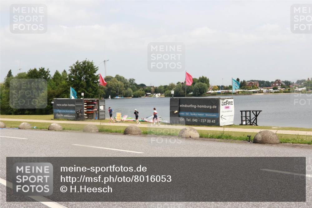 21.06.2025 - 27. Vierlanden-Triathlon H.Heesch http://msf.ph/oto/8016053 15.06.2025 12:04:27 Radfahren 792, 804, 901, 904, 954 meine-sportfotos.de