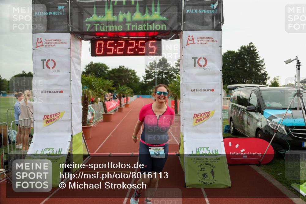 15.06.2025 - 7 Türme Triathlon Michael Strokosch http://msf.ph/oto/8016113 15.06.2025 15:22:55 Ziel 429 meine-sportfotos.de