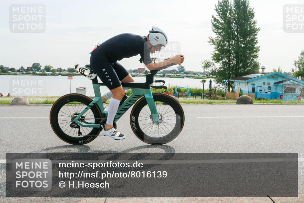 15.06.2025 - 27. Vierlanden-Triathlon H.Heesch http://msf.ph/oto/8016139 15.06.2025 09:12:42 Radfahren 86, 151, 159, 168, 181 meine-sportfotos.de