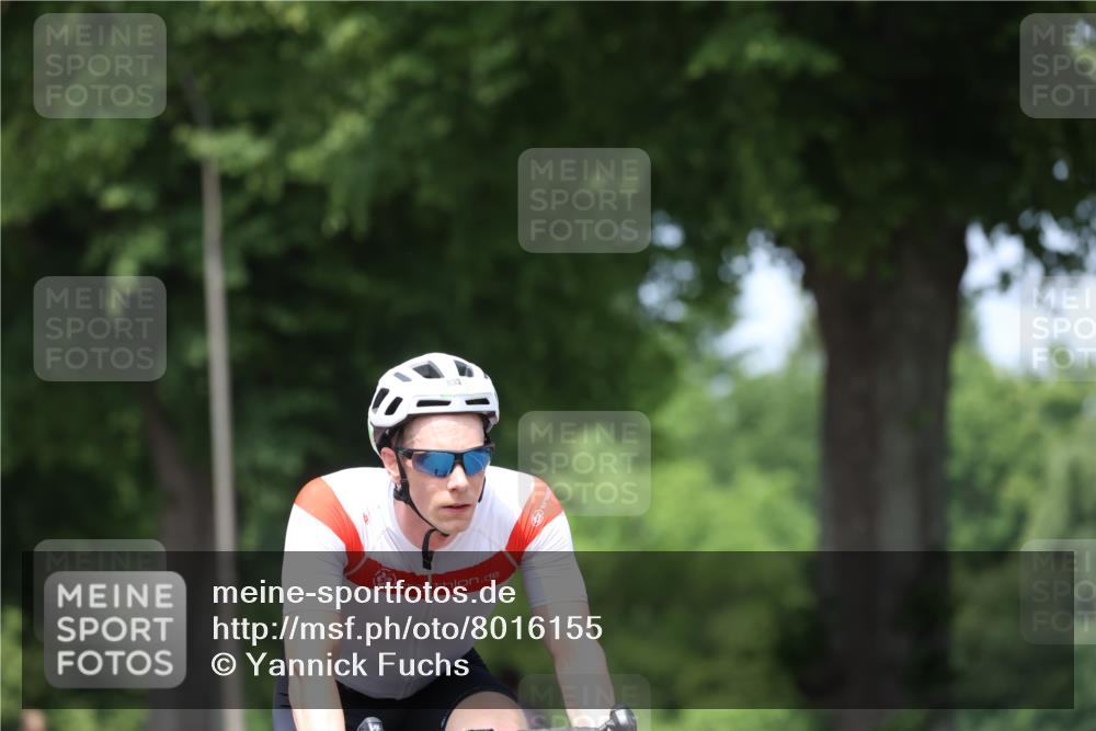 15.06.2025 - 7 Türme Triathlon Yannick Fuchs http://msf.ph/oto/8016155 15.06.2025 13:29:07 Radfahren 653, 664, 680, 833 meine-sportfotos.de