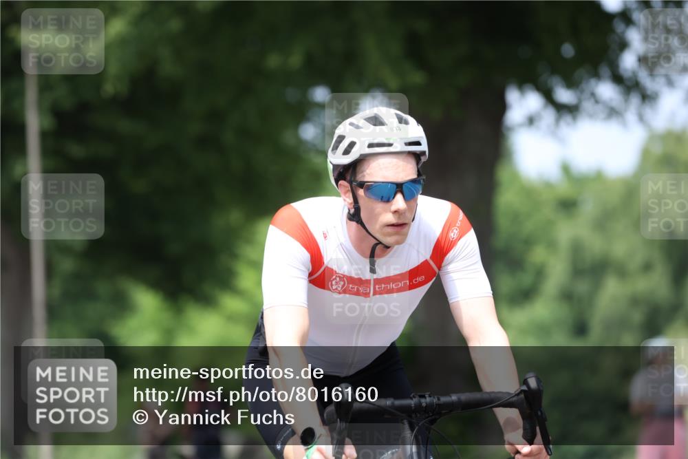 15.06.2025 - 7 Türme Triathlon Yannick Fuchs http://msf.ph/oto/8016160 15.06.2025 13:29:08 Radfahren 653, 664, 833 meine-sportfotos.de