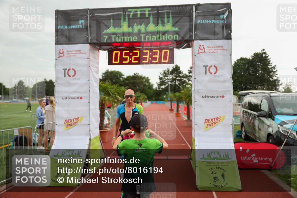 15.06.2025 - 7 Türme Triathlon Michael Strokosch http://msf.ph/oto/8016194 15.06.2025 15:23:30 Ziel 252 meine-sportfotos.de
