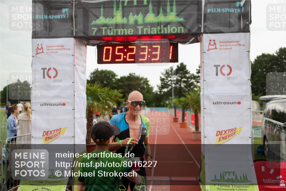 15.06.2025 - 7 Türme Triathlon Michael Strokosch http://msf.ph/oto/8016227 15.06.2025 15:23:31 Ziel 252 meine-sportfotos.de