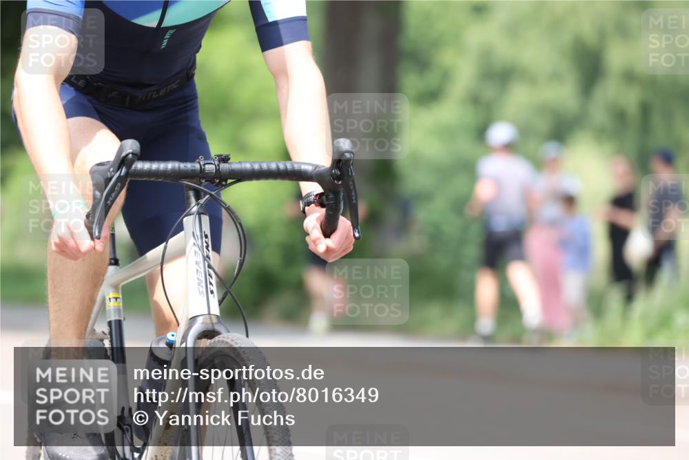 15.06.2025 - 7 Türme Triathlon Yannick Fuchs http://msf.ph/oto/8016349 15.06.2025 13:29:38 Radfahren 284, 499, 623, 635, 707, 950 meine-sportfotos.de