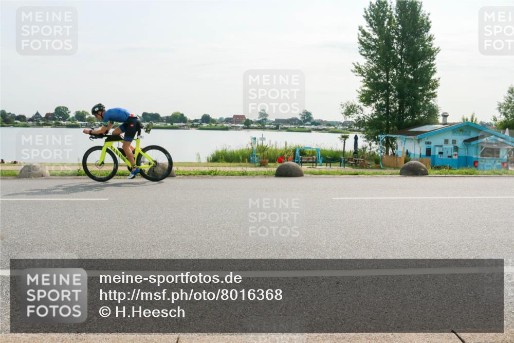15.06.2025 - 27. Vierlanden-Triathlon H.Heesch http://msf.ph/oto/8016368 15.06.2025 09:14:33 Radfahren 15, 209 meine-sportfotos.de