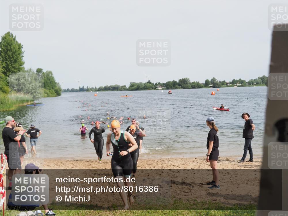 21.06.2025 - 27. Vierlanden-Triathlon MichiJ http://msf.ph/oto/8016386 15.06.2026 10:17:05 Schwimmen 471, 479, 484, 510, 556, 566, 567, 602, 610 meine-sportfotos.de