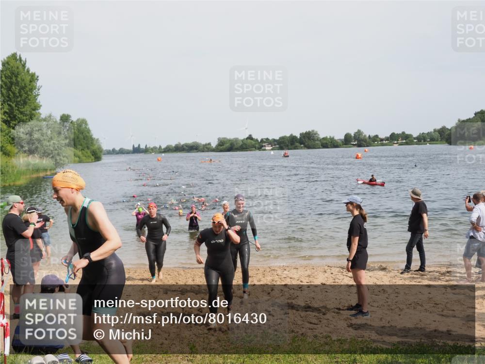 21.06.2025 - 27. Vierlanden-Triathlon MichiJ http://msf.ph/oto/8016430 15.06.2026 10:17:06 Schwimmen 471, 479, 510, 556, 567, 602, 610 meine-sportfotos.de