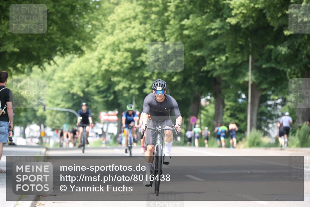 15.06.2025 - 7 Türme Triathlon Yannick Fuchs http://msf.ph/oto/8016438 15.06.2025 13:29:51 Radfahren 248, 302, 701, 818 meine-sportfotos.de