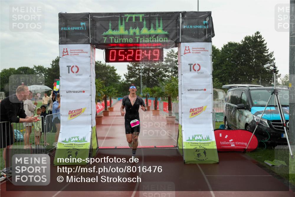 15.06.2025 - 7 Türme Triathlon Michael Strokosch http://msf.ph/oto/8016476 15.06.2025 15:28:49 Ziel  meine-sportfotos.de