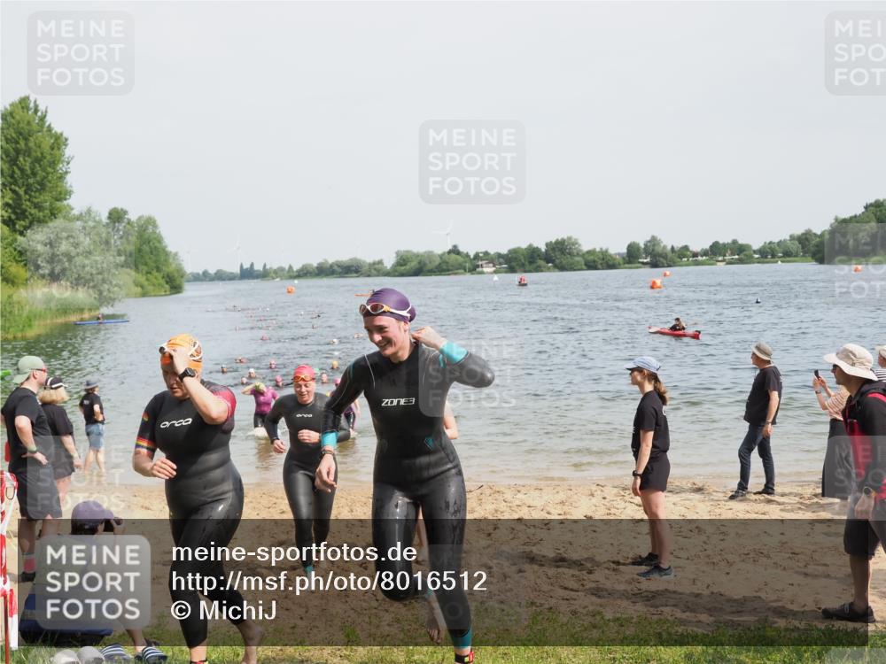 21.06.2025 - 27. Vierlanden-Triathlon MichiJ http://msf.ph/oto/8016512 15.06.2026 10:17:08 Schwimmen 471, 479, 510, 556, 567, 575, 602, 610 meine-sportfotos.de