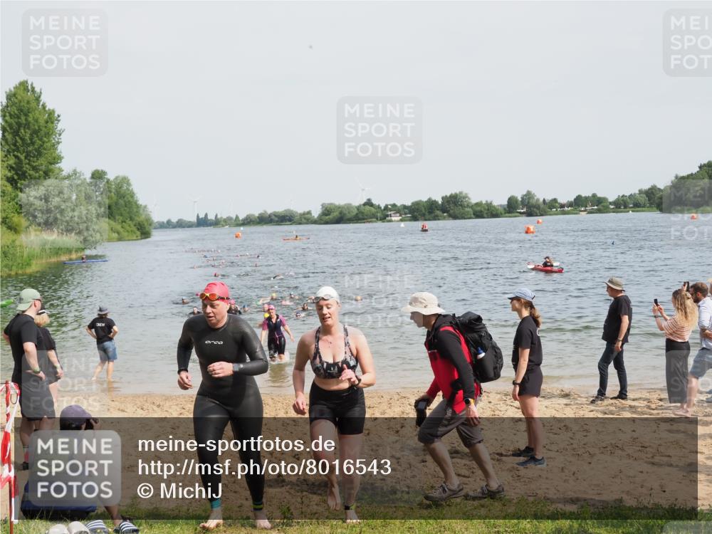21.06.2025 - 27. Vierlanden-Triathlon MichiJ http://msf.ph/oto/8016543 15.06.2026 10:17:10 Schwimmen 479, 510, 556, 567, 575, 581, 602 meine-sportfotos.de