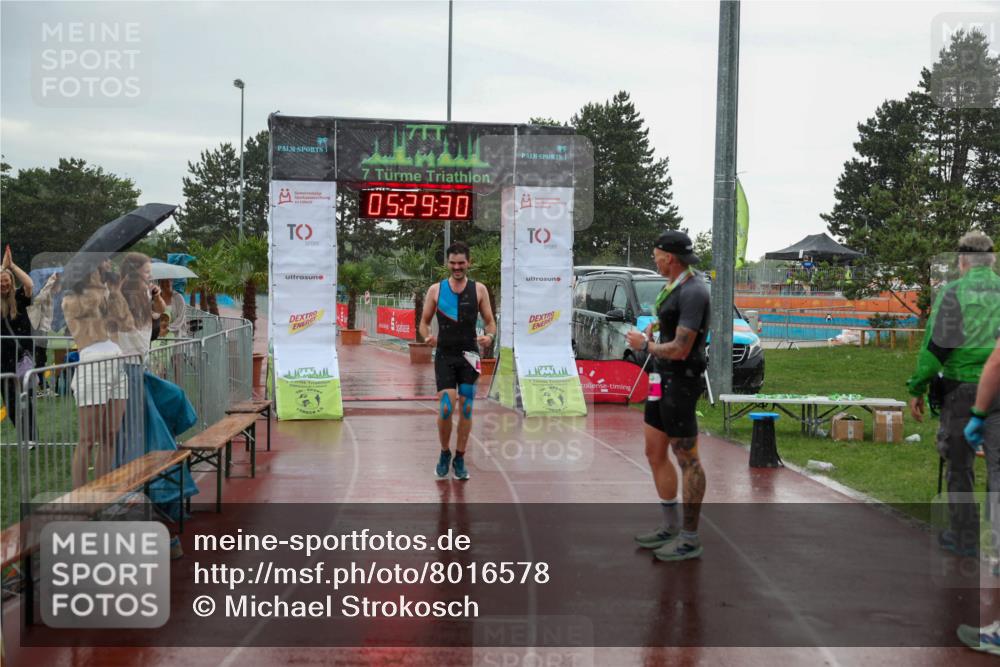 15.06.2025 - 7 Türme Triathlon Michael Strokosch http://msf.ph/oto/8016578 15.06.2025 15:29:30 Ziel 278 meine-sportfotos.de