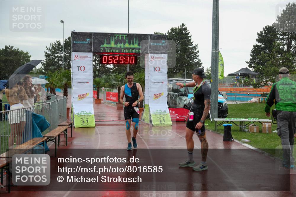 15.06.2025 - 7 Türme Triathlon Michael Strokosch http://msf.ph/oto/8016585 15.06.2025 15:29:30 Ziel 278 meine-sportfotos.de