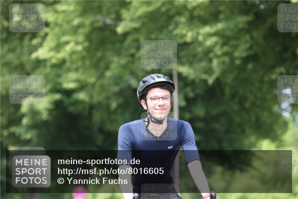 15.06.2025 - 7 Türme Triathlon Yannick Fuchs http://msf.ph/oto/8016605 15.06.2025 13:29:57 Radfahren 248, 302, 606, 818, 1149 meine-sportfotos.de