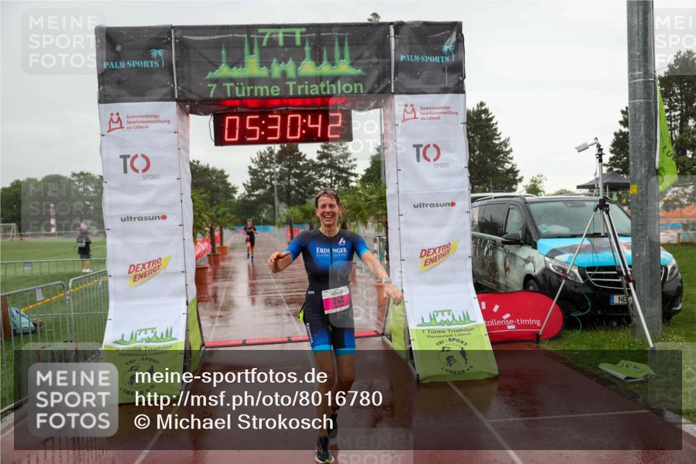15.06.2025 - 7 Türme Triathlon Michael Strokosch http://msf.ph/oto/8016780 15.06.2025 15:30:42 Ziel 248, 331 meine-sportfotos.de