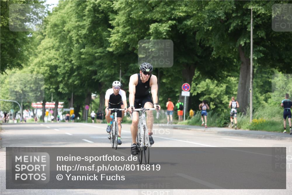 15.06.2025 - 7 Türme Triathlon Yannick Fuchs http://msf.ph/oto/8016819 15.06.2025 13:30:04 Radfahren 606 meine-sportfotos.de