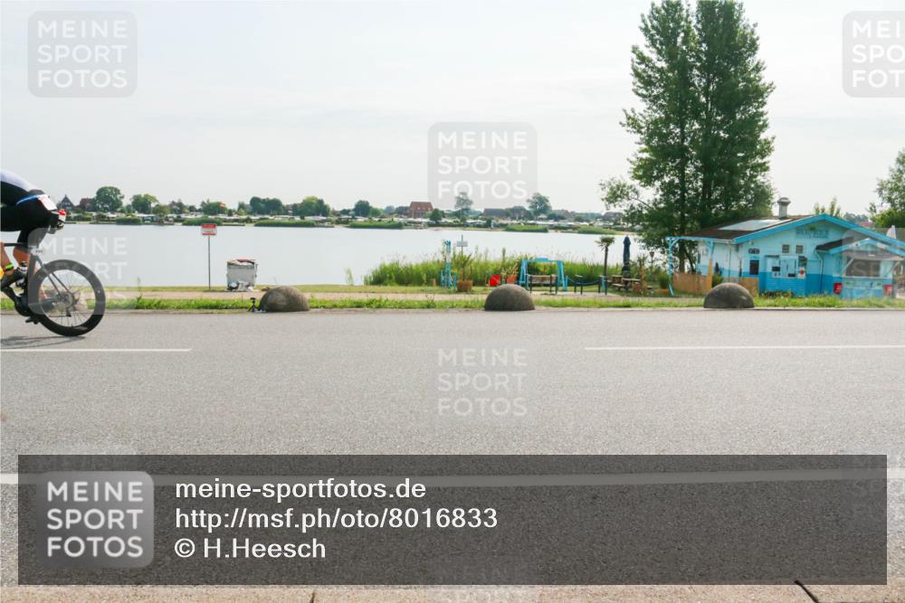 15.06.2025 - 27. Vierlanden-Triathlon H.Heesch http://msf.ph/oto/8016833 15.06.2025 09:17:13 Radfahren 149, 251 meine-sportfotos.de