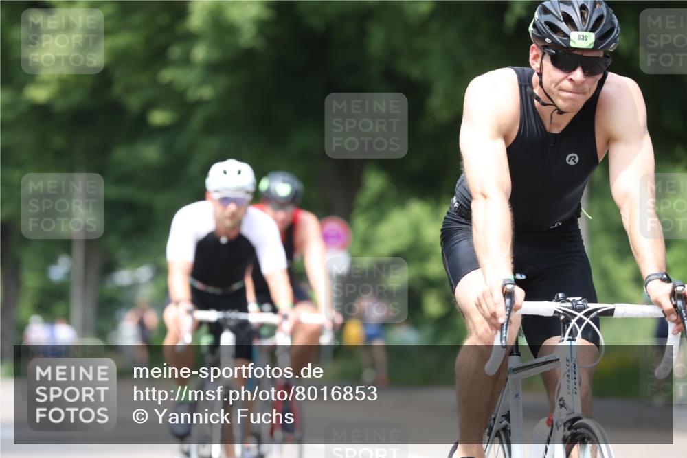 15.06.2025 - 7 Türme Triathlon Yannick Fuchs http://msf.ph/oto/8016853 15.06.2025 13:30:05 Radfahren 606 meine-sportfotos.de