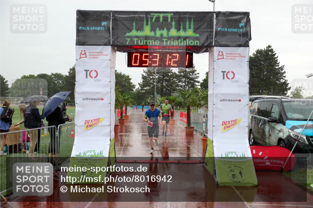 15.06.2025 - 7 Türme Triathlon Michael Strokosch http://msf.ph/oto/8016942 15.06.2025 15:31:21 Ziel 214, 234 meine-sportfotos.de