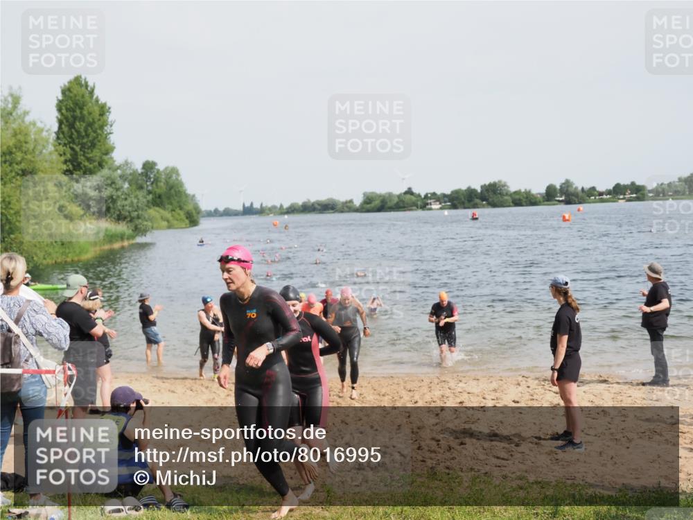 21.06.2025 - 27. Vierlanden-Triathlon MichiJ http://msf.ph/oto/8016995 15.06.2026 10:17:30 Schwimmen 485, 488, 492, 519, 529, 532, 552, 557, 562, 572, 582, 588, 594, 626 meine-sportfotos.de