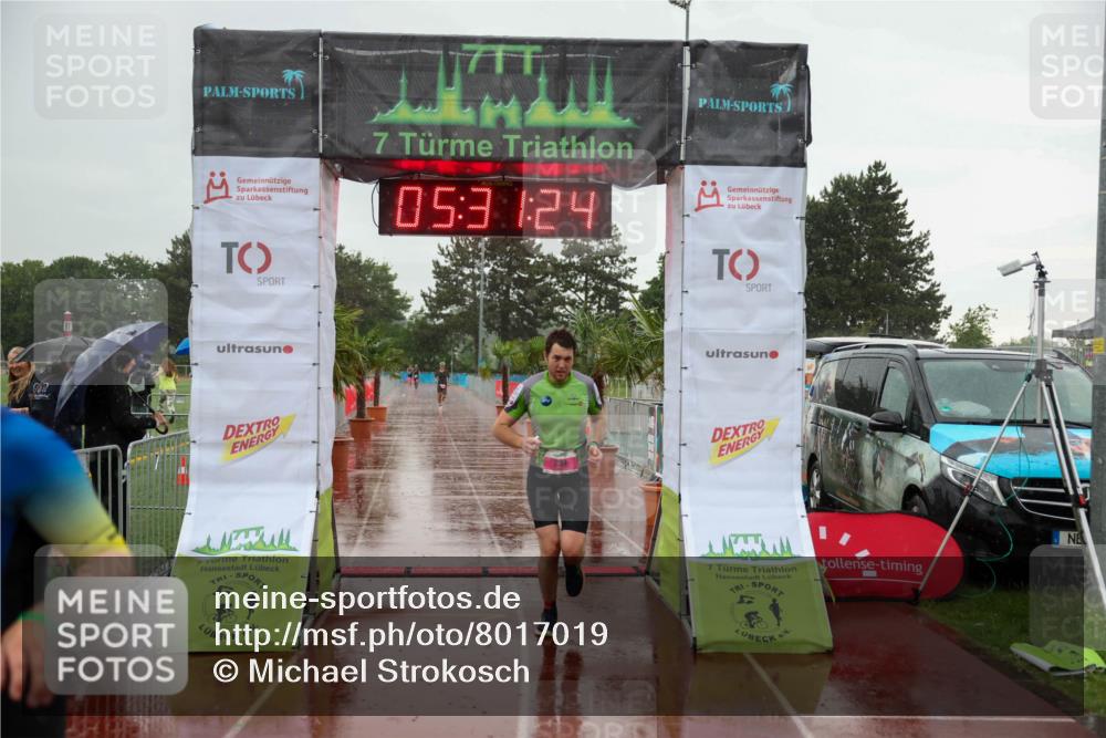 15.06.2025 - 7 Türme Triathlon Michael Strokosch http://msf.ph/oto/8017019 15.06.2025 15:31:24 Ziel 214, 234 meine-sportfotos.de