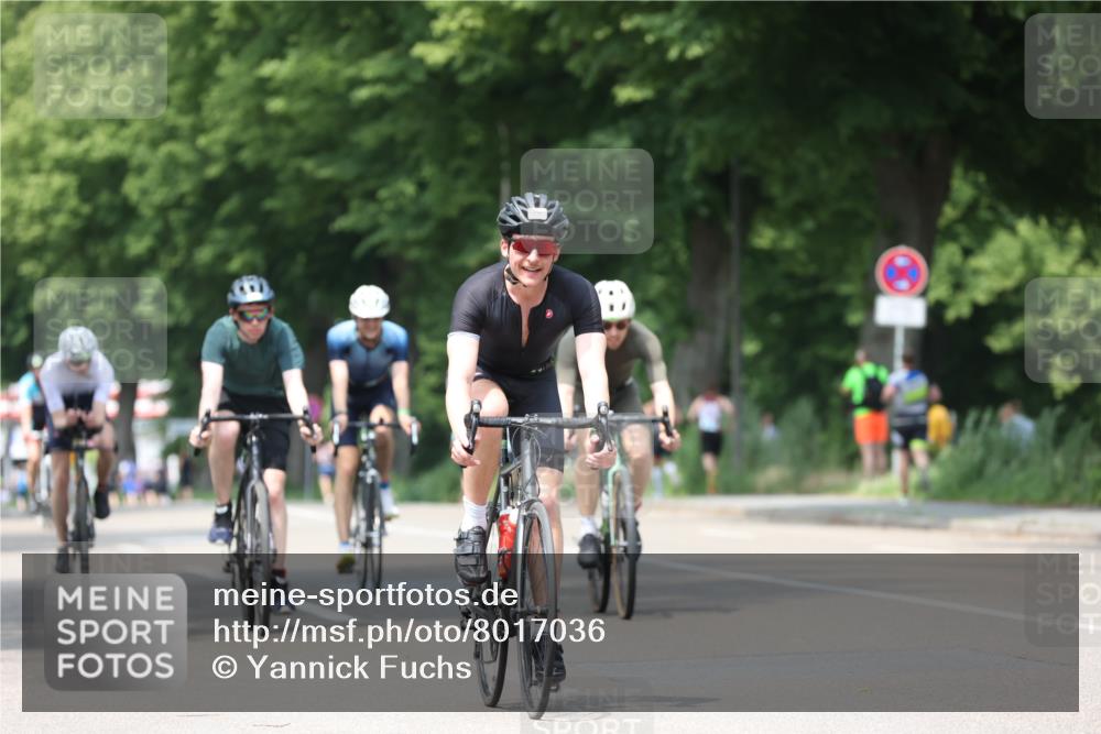 15.06.2025 - 7 Türme Triathlon Yannick Fuchs http://msf.ph/oto/8017036 15.06.2025 13:30:23 Radfahren 462, 681, 1019, 1028, 1070 meine-sportfotos.de