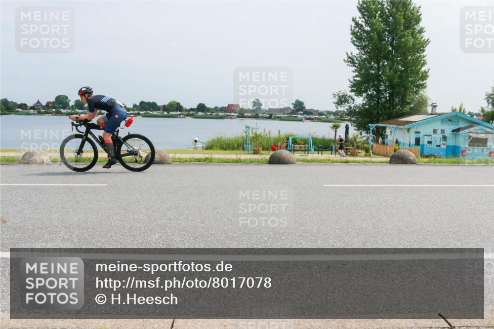21.06.2025 - 27. Vierlanden-Triathlon H.Heesch http://msf.ph/oto/8017078 15.06.2025 11:58:00 Radfahren 248, 928, 952 meine-sportfotos.de