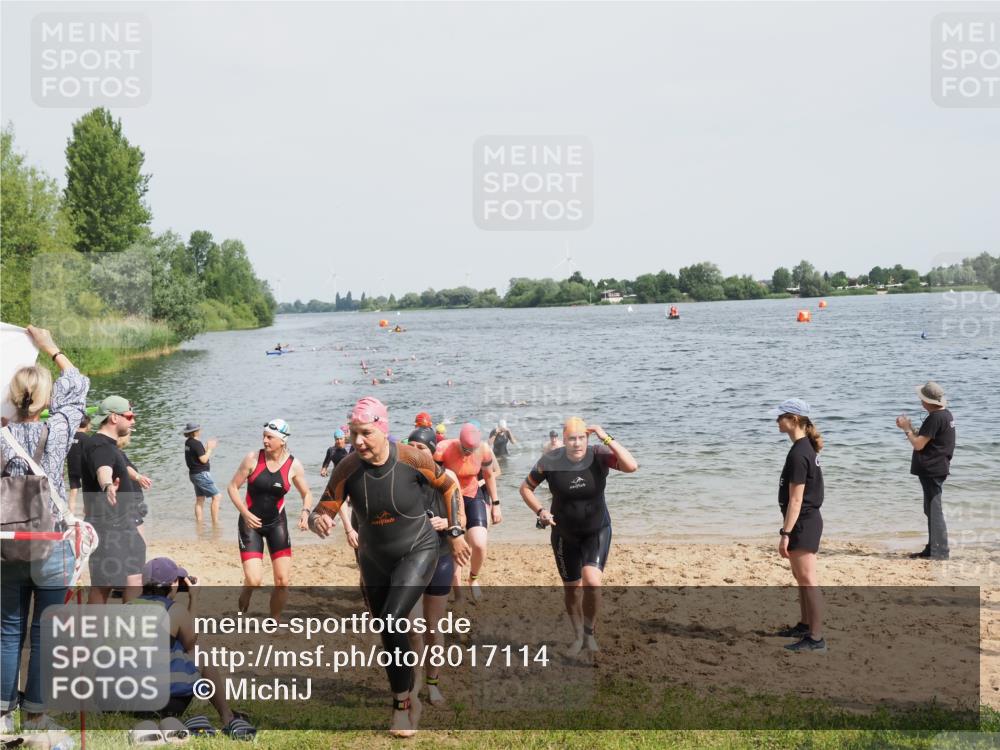 21.06.2025 - 27. Vierlanden-Triathlon MichiJ http://msf.ph/oto/8017114 15.06.2026 10:17:34 Schwimmen 485, 488, 492, 493, 519, 532, 537, 552, 557, 562, 572, 582, 588, 594, 626 meine-sportfotos.de