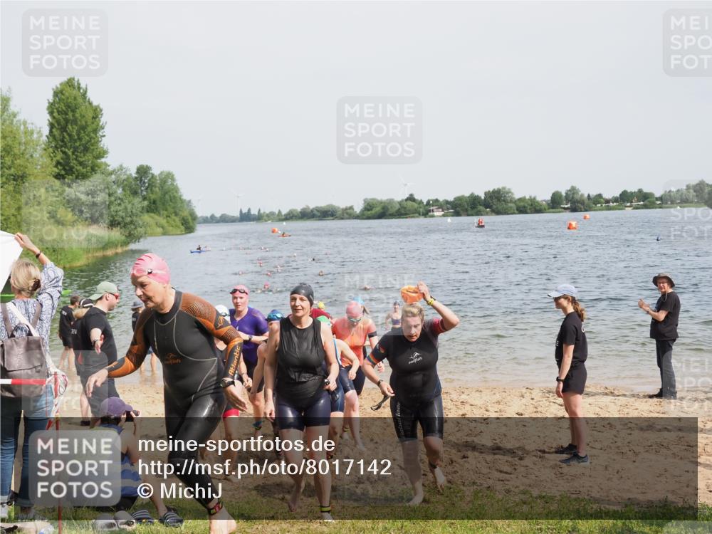 21.06.2025 - 27. Vierlanden-Triathlon MichiJ http://msf.ph/oto/8017142 15.06.2026 10:17:34 Schwimmen 485, 488, 492, 493, 519, 532, 537, 552, 557, 562, 572, 582, 588, 594, 626 meine-sportfotos.de