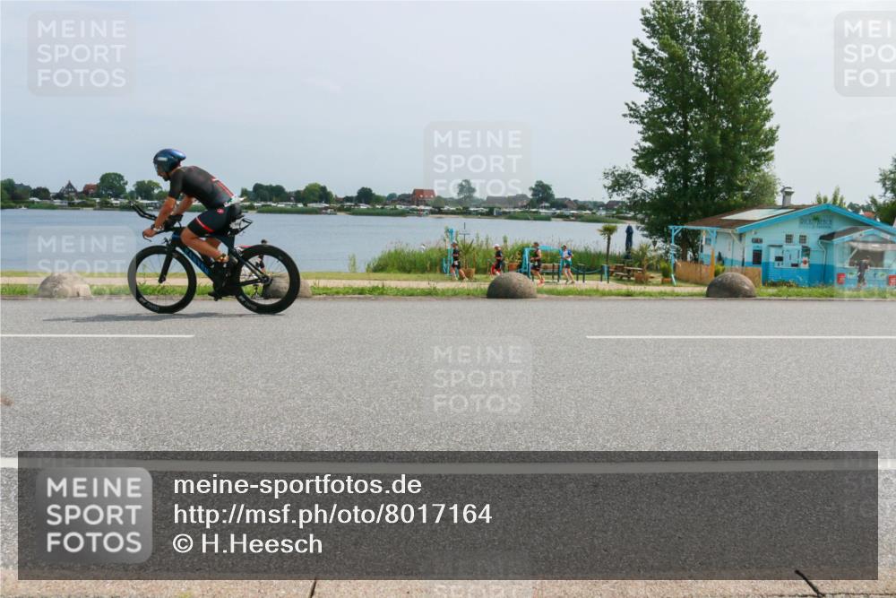 21.06.2025 - 27. Vierlanden-Triathlon H.Heesch http://msf.ph/oto/8017164 15.06.2025 11:58:15 Radfahren 652, 671, 772, 824 meine-sportfotos.de