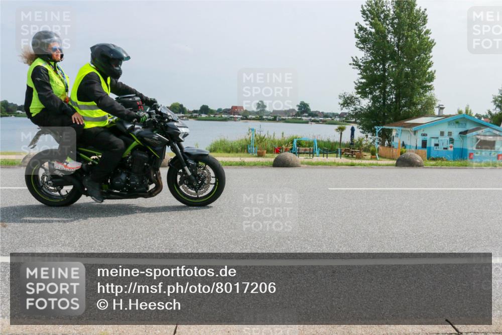 21.06.2025 - 27. Vierlanden-Triathlon H.Heesch http://msf.ph/oto/8017206 15.06.2025 11:58:24 Radfahren  meine-sportfotos.de
