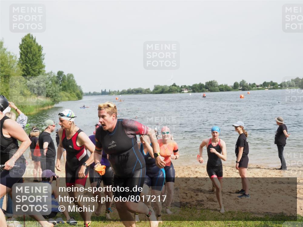 21.06.2025 - 27. Vierlanden-Triathlon MichiJ http://msf.ph/oto/8017217 15.06.2026 10:17:36 Schwimmen 485, 488, 492, 493, 519, 532, 537, 552, 557, 562, 572, 582, 588, 594, 626 meine-sportfotos.de