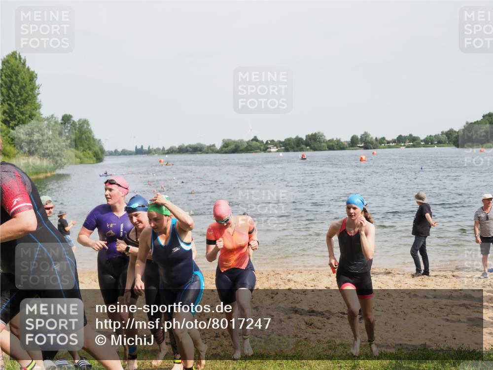 21.06.2025 - 27. Vierlanden-Triathlon MichiJ http://msf.ph/oto/8017247 15.06.2026 10:17:36 Schwimmen 485, 488, 492, 493, 519, 532, 537, 552, 557, 562, 572, 582, 588, 594, 626 meine-sportfotos.de