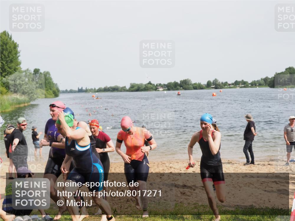21.06.2025 - 27. Vierlanden-Triathlon MichiJ http://msf.ph/oto/8017271 15.06.2026 10:17:37 Schwimmen 485, 488, 492, 493, 519, 532, 537, 552, 557, 562, 572, 582, 588, 594, 626 meine-sportfotos.de