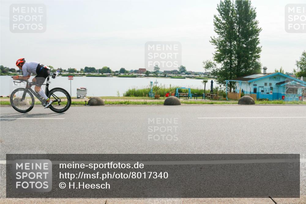 15.06.2025 - 27. Vierlanden-Triathlon H.Heesch http://msf.ph/oto/8017340 15.06.2025 09:19:14 Radfahren 182 meine-sportfotos.de