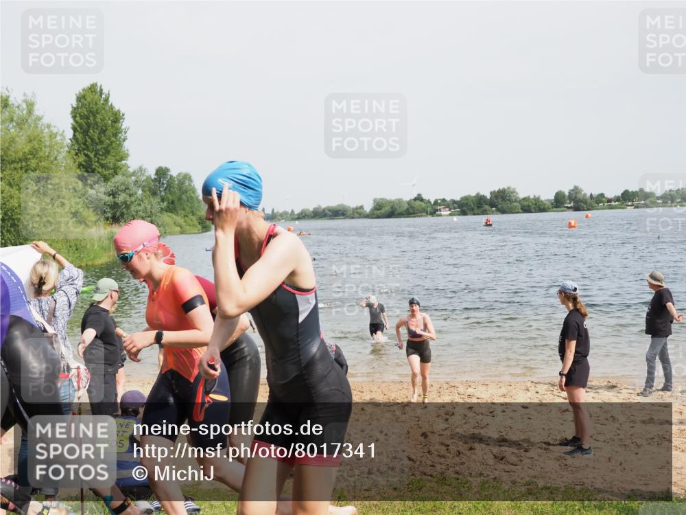 21.06.2025 - 27. Vierlanden-Triathlon MichiJ http://msf.ph/oto/8017341 15.06.2026 10:17:38 Schwimmen 485, 488, 492, 493, 519, 532, 537, 552, 557, 562, 572, 588, 626 meine-sportfotos.de