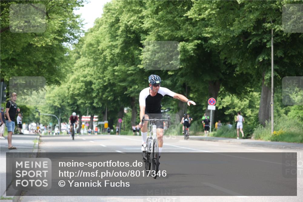 15.06.2025 - 7 Türme Triathlon Yannick Fuchs http://msf.ph/oto/8017346 15.06.2025 13:30:35 Radfahren 305, 545, 786 meine-sportfotos.de