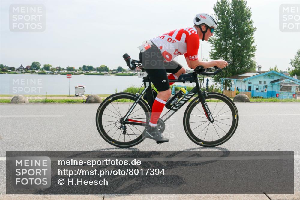 15.06.2025 - 27. Vierlanden-Triathlon H.Heesch http://msf.ph/oto/8017394 15.06.2025 10:02:01 Radfahren 148, 153, 262, 307, 342 meine-sportfotos.de