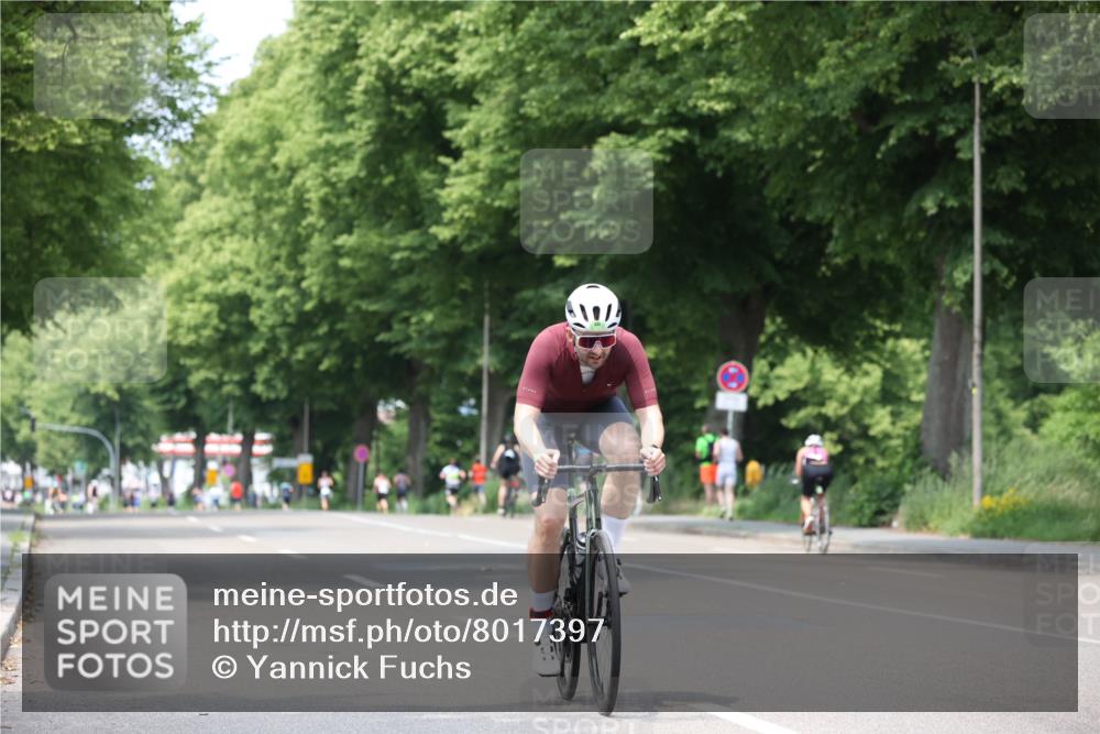 15.06.2025 - 7 Türme Triathlon Yannick Fuchs http://msf.ph/oto/8017397 15.06.2025 13:30:38 Radfahren 545, 786 meine-sportfotos.de