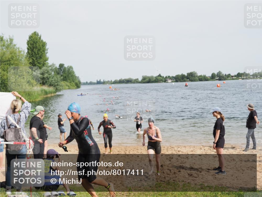 21.06.2025 - 27. Vierlanden-Triathlon MichiJ http://msf.ph/oto/8017411 15.06.2026 10:17:39 Schwimmen 485, 488, 492, 493, 519, 532, 537, 552, 557, 562, 572, 588, 626 meine-sportfotos.de