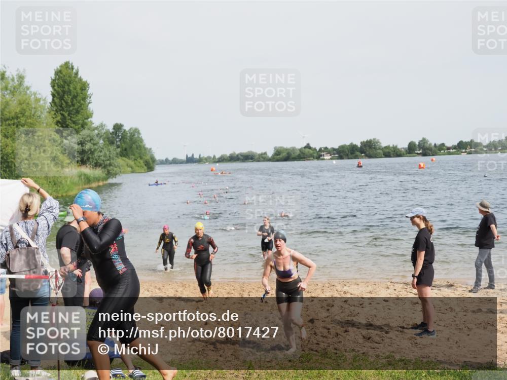 21.06.2025 - 27. Vierlanden-Triathlon MichiJ http://msf.ph/oto/8017427 15.06.2026 10:17:39 Schwimmen 485, 488, 492, 493, 519, 532, 537, 552, 557, 562, 572, 588, 626 meine-sportfotos.de